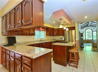 66 Old Quarry Rd, Glocester, RI 02857