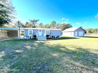 107 Horse Landing Rd, Satsuma, FL 32189