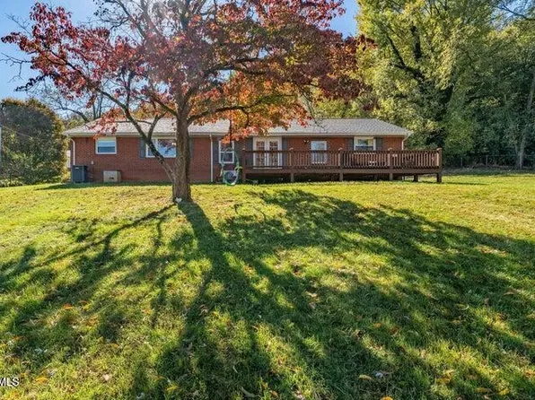 205 Franklin Dr, Blountville, TN 37617