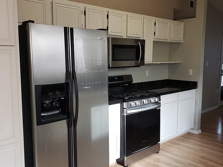 Summersville Dr NW — Photo 5