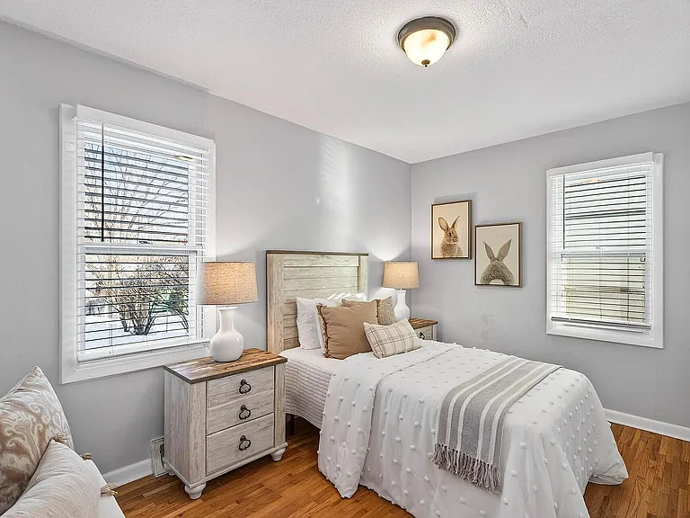 2199 Oakwood Dr — Photo 17