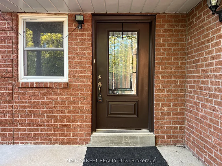 14 Ailsa Dr — Photo 4