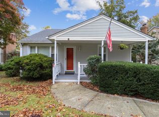 427 Maple Leaf Dr, Edgewater, MD 21037