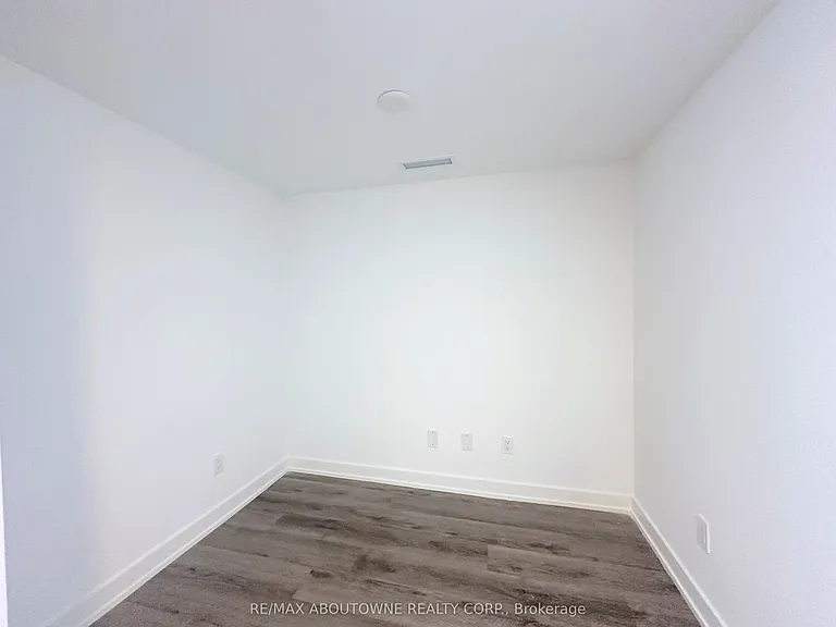 1225 York Mills Rd #401 — Photo 9