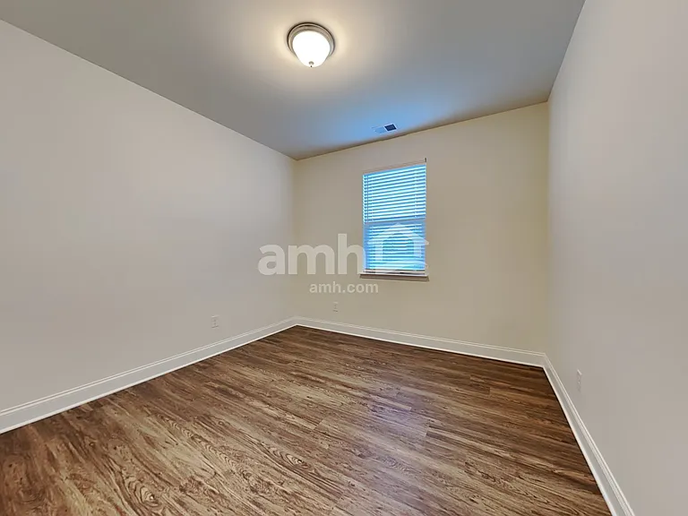 5180 Hudson Valley Dr — Photo 15