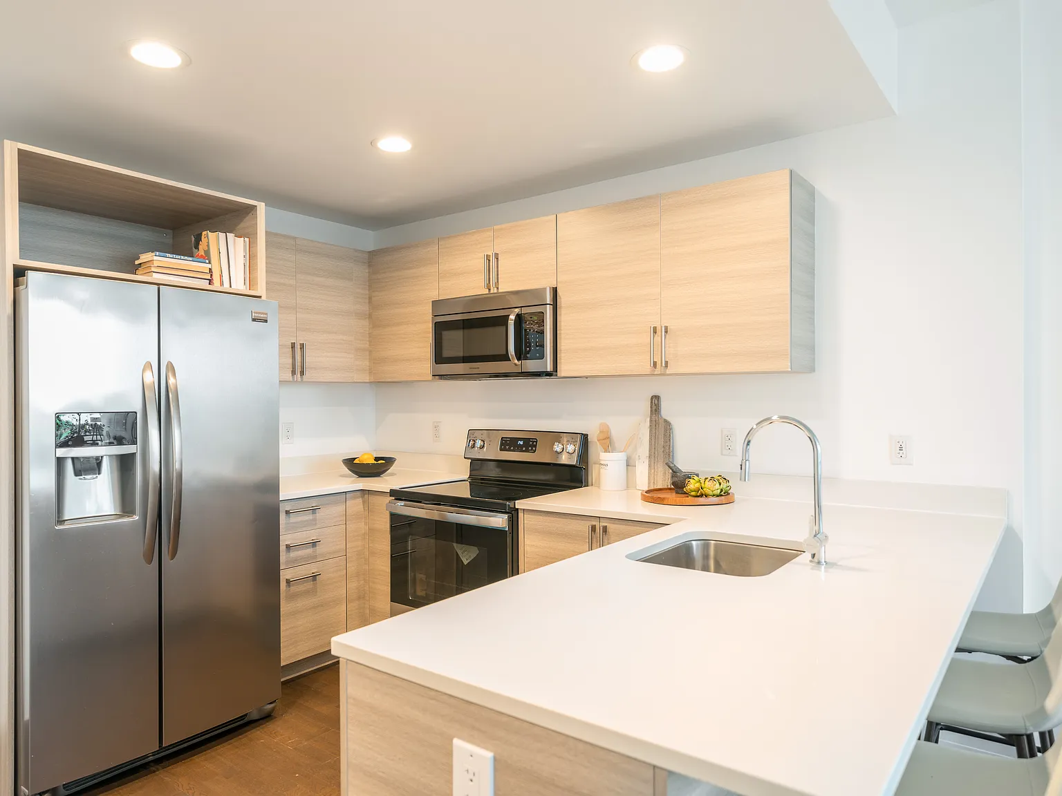 1 bed, 760 sqft, $3,175 — Photo 2
