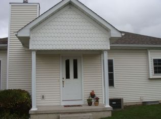 856 Whiffletree Dr, Chesterton, IN 46304