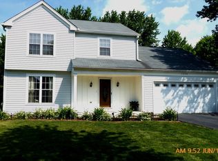 1640 Charles Ave, Algonquin, IL