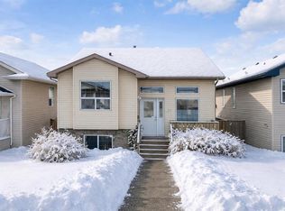 21 NE Hunter Rd, Sylvan Lake, AB T4S2L6