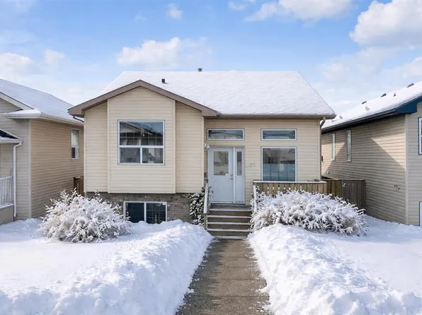 21 NE Hunter Rd, Sylvan Lake, AB T4S 2L6