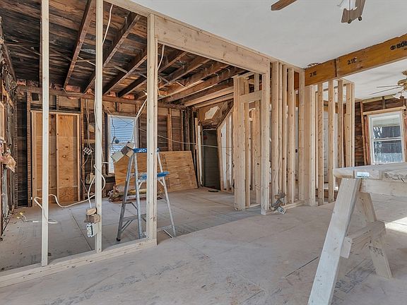 4th image of 3 Riley Ct