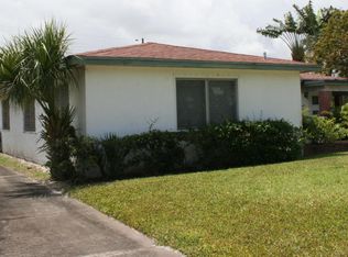 132 Foresteria Dr, Lake Park, FL 33403