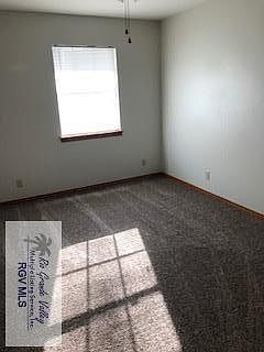 4th image of 1805 Palm Valley Dr E
