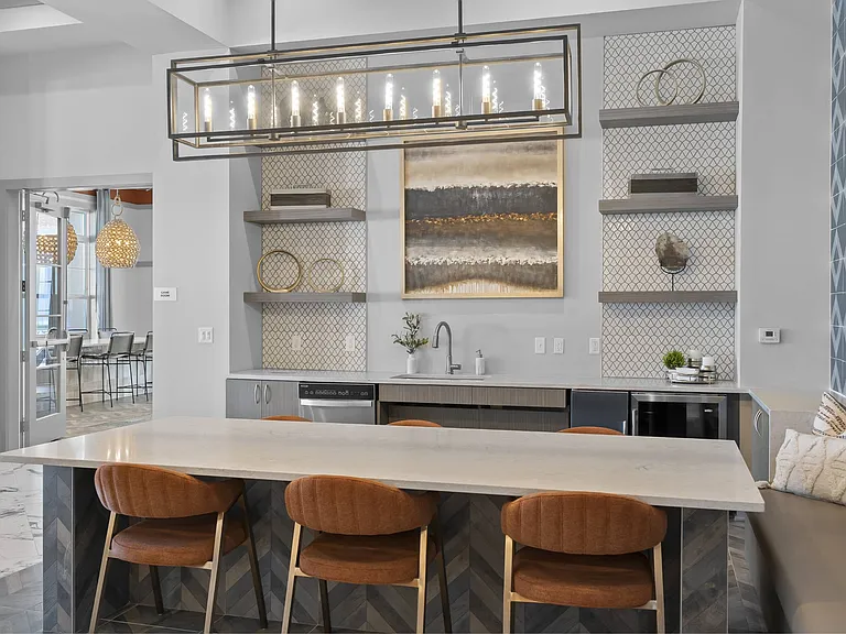 Adams Hill Apartments — Photo 5