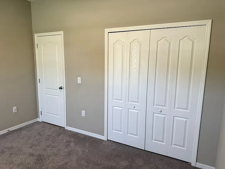 1053 Bradford Ridge Dr — Photo 5
