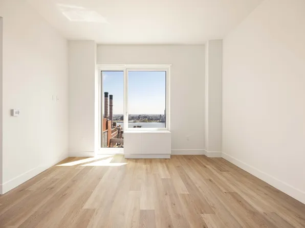 644 East 14th Street image 1 of 15