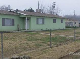 21083 Iris Ave, Porterville, CA 93257