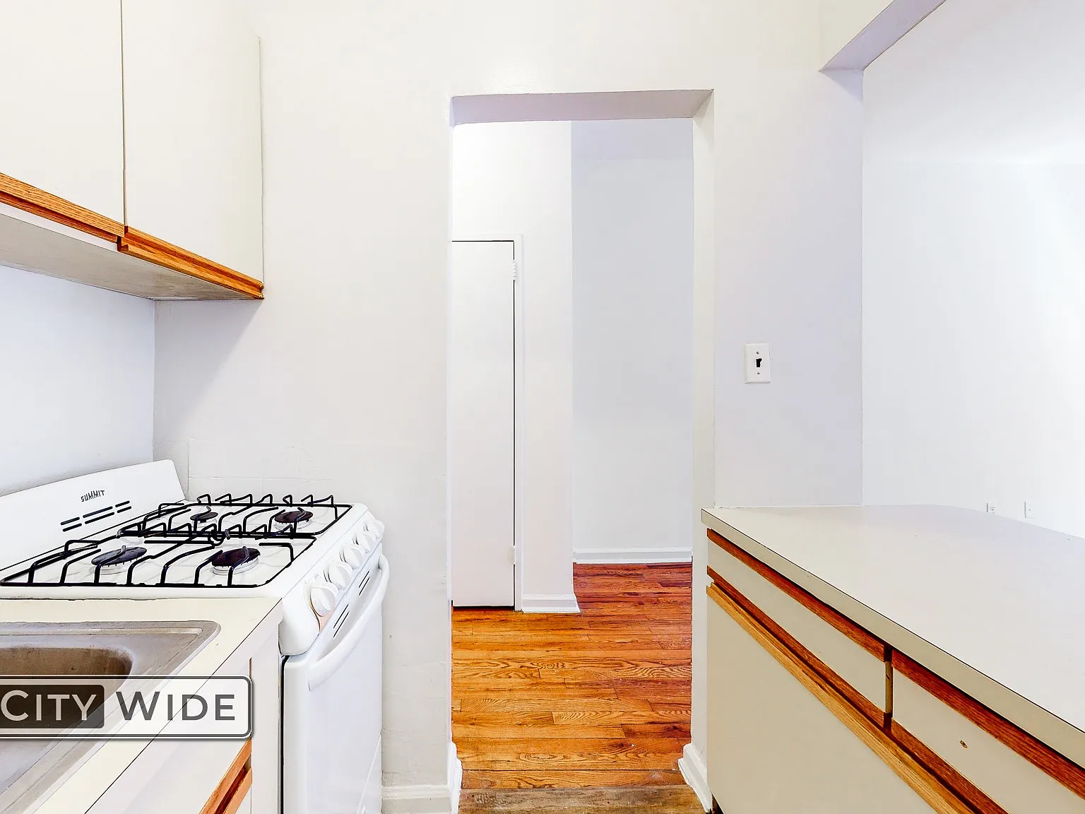 318 East 89th Street — Photo 3