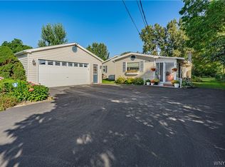 6523 Hatter Rd, Newfane, NY 14108