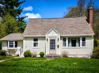 32 Bailey St, Worcester, MA 01602