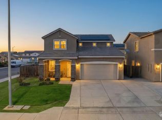 5828 Commonwealth Ave, Bakersfield, CA 93313