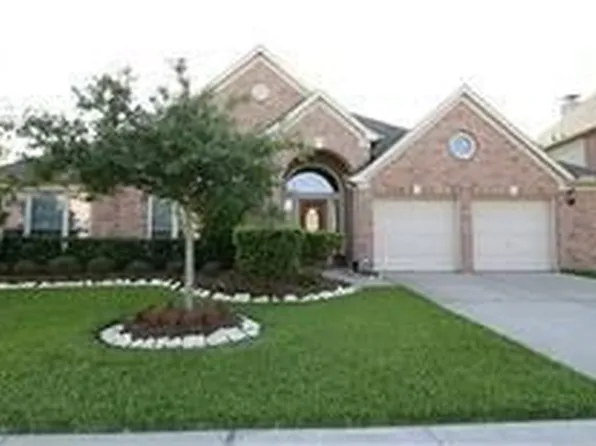 2712 Green Mountain Dr, Pearland, TX 77584