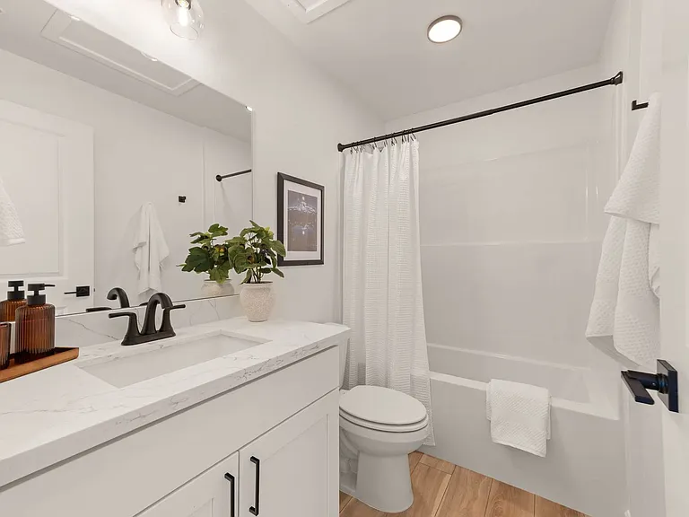 3579 S G St — Photo 7