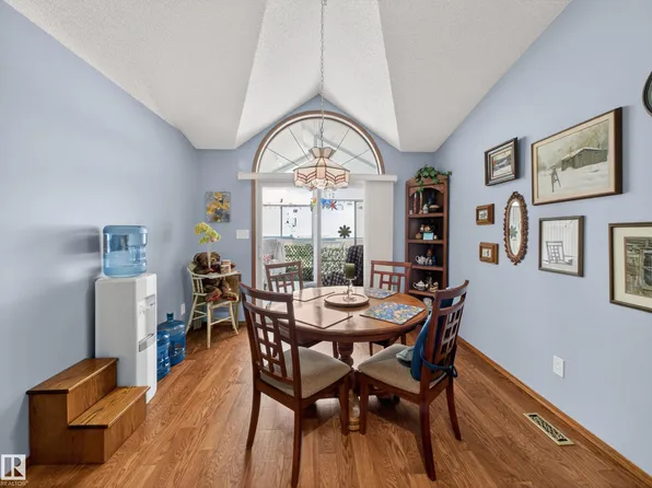 85 Gervais Rd Unit 7, Saint Albert, AB T8N 6H4