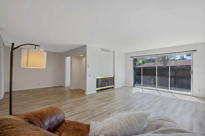 31555 Lindero Canyon Rd #2 — Photo 4