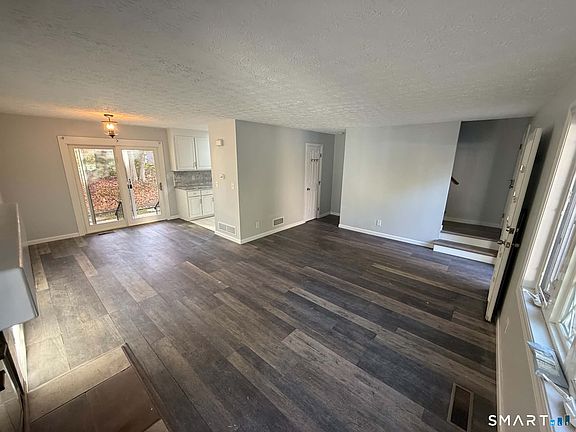 5th image of 73 Rita Drive #A