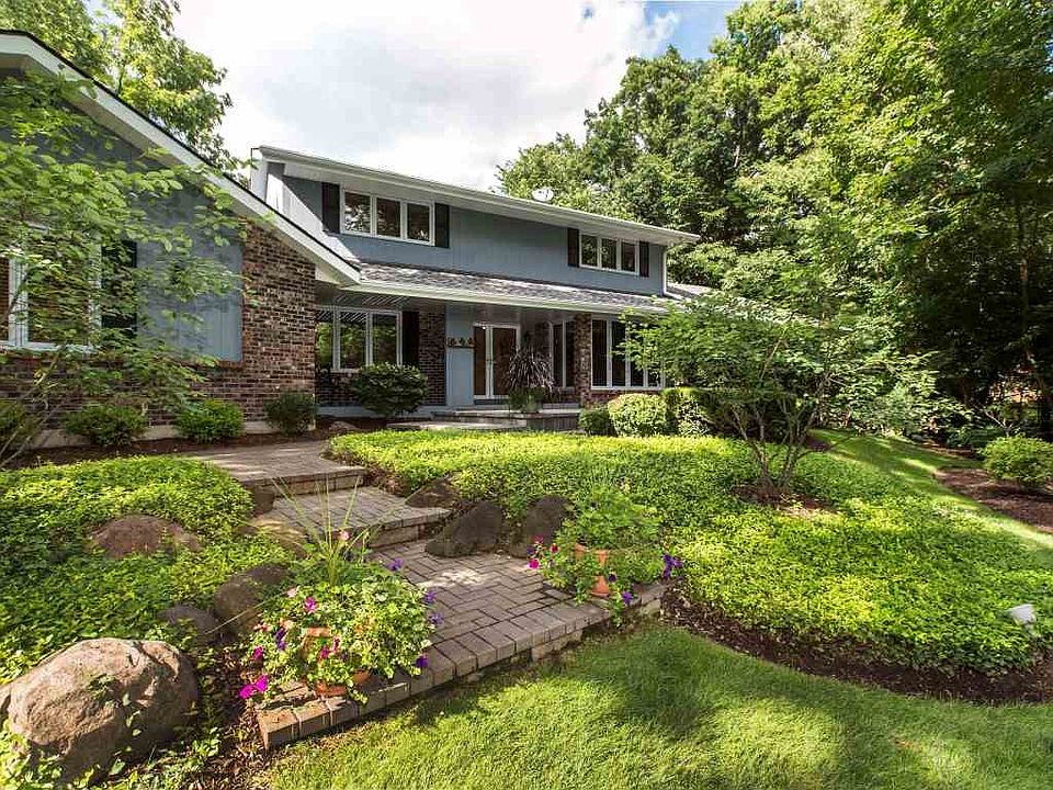 1st image of 5548 Shaw Woods Close
