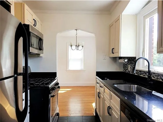 19 Poppy Ave — Photo 5