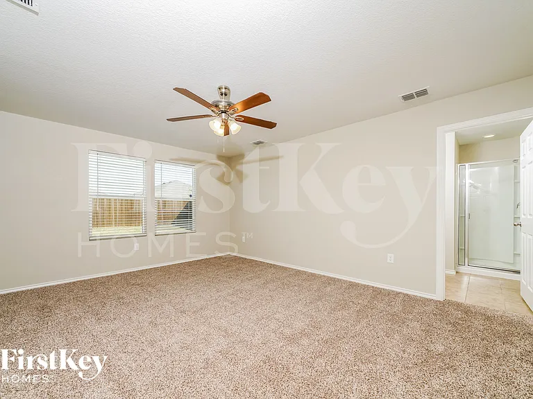 1505 Vernon Dr — Photo 12