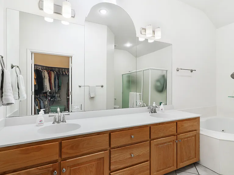 695 W Riodosa Dr — Photo 28
