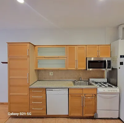 Rented by Oxford Property Group | media 2