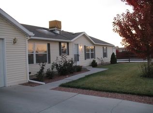 1260 Wagon Rd, Montrose, CO 81401