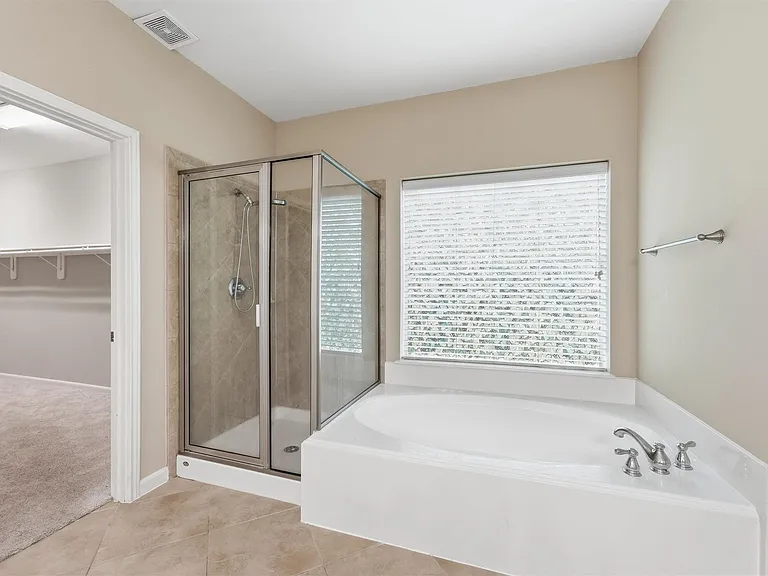 5507 Opal Cove Ct — Photo 18