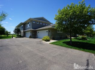 1139 Gallery Ln, Chaska, MN 55318