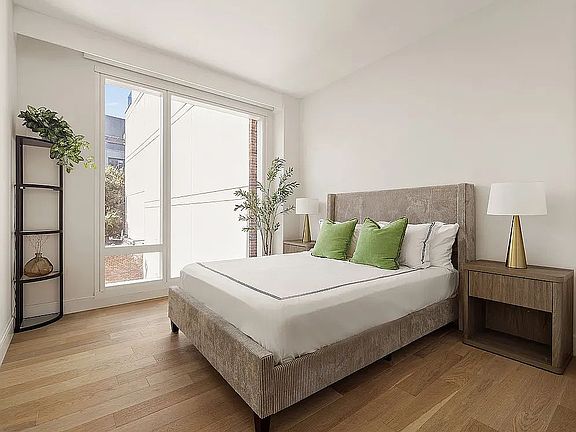3rd image of 3734 33rd St #7II