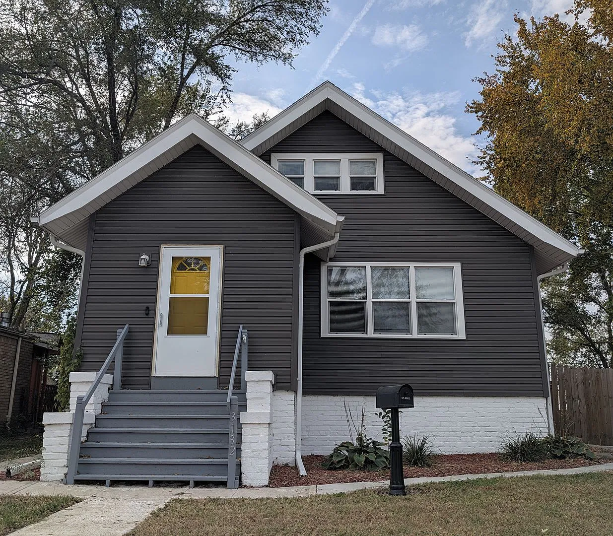 Space, Style, and a Yard You'll Actually Use in Waverly Park — Photo 1
