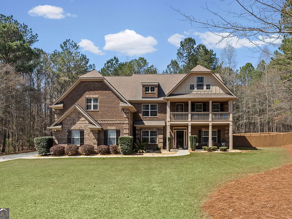1st image of 8 Ranan Ln