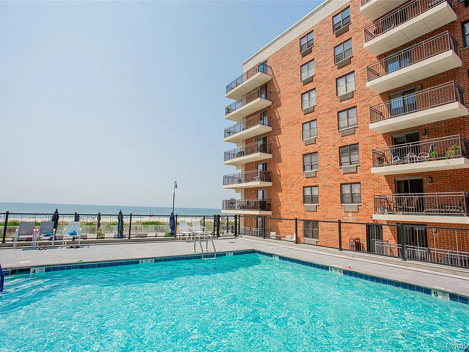 230 W Broadway #610
