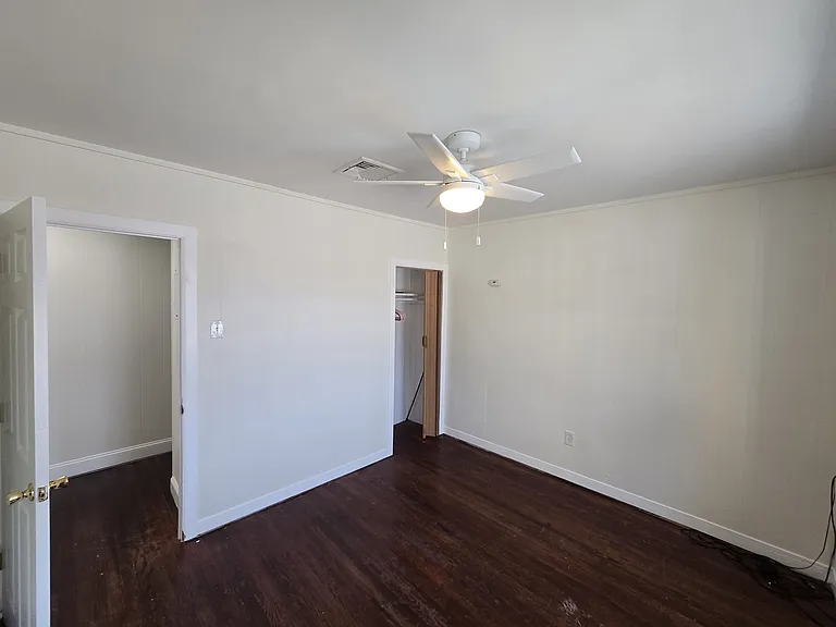 130 S Broadway #130 — Photo 16