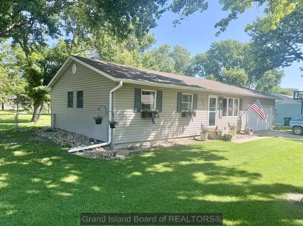 4322 Blauvelt Rd, Grand Island, NE 68803