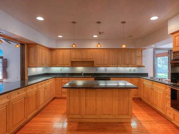 2nd image of 6707 Pemberton Oaks Ct