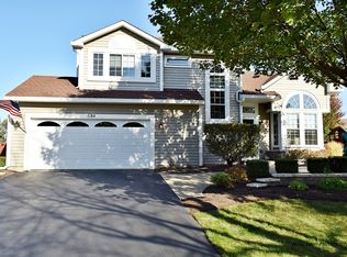 684 Thorsen Ln, Batavia, IL 60510