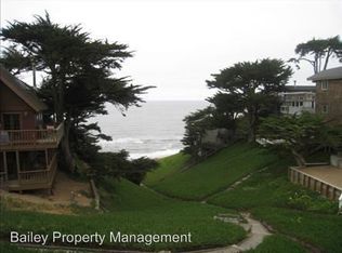 70 Sunset Dr, Watsonville, CA