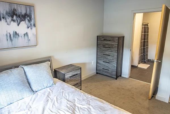 302 S 1st St #411 — Photo 13