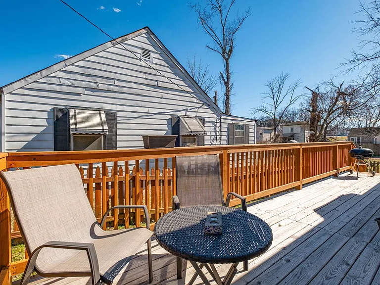 1004 Cahal Ave — Photo 23