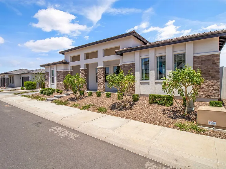 17254 W Vacaville St — Photo 1